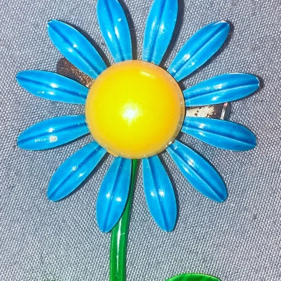 Vintage Blue and Yellow Flower Brooch - Picture 2 of 4